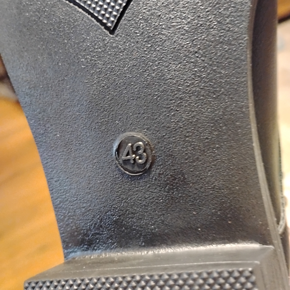 Women's Black Studded Ankle Boots US Size 12 - Picture 8 of 8